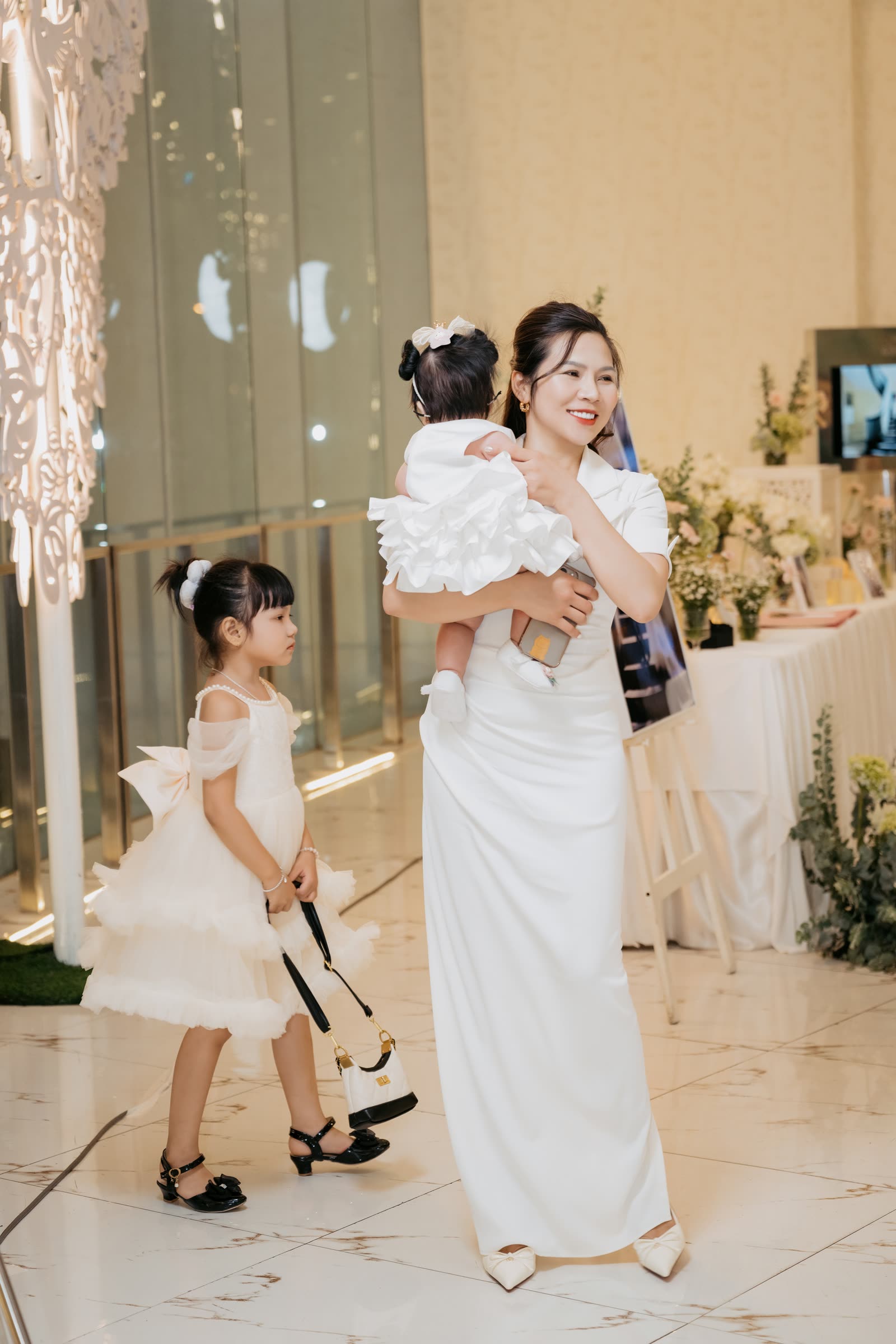 VÂN THANH & VÂN ANH — ảnh 28