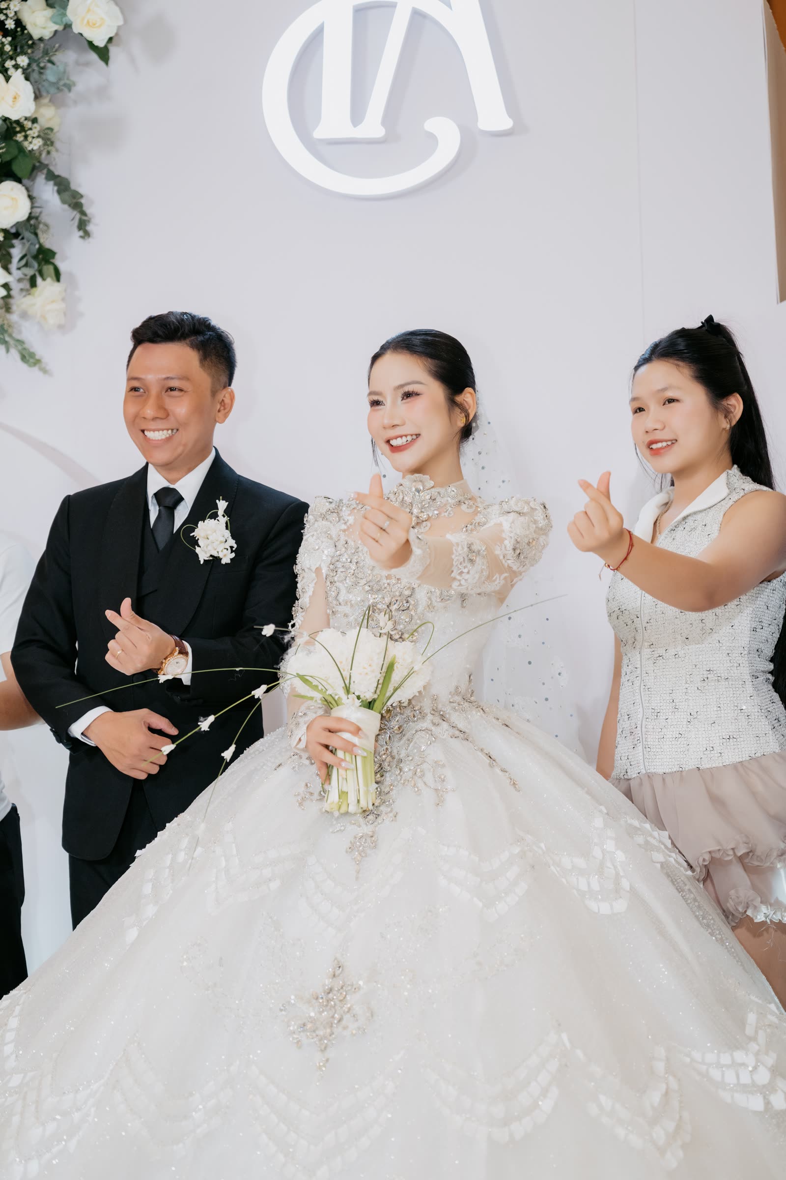 VÂN THANH & VÂN ANH — ảnh 30