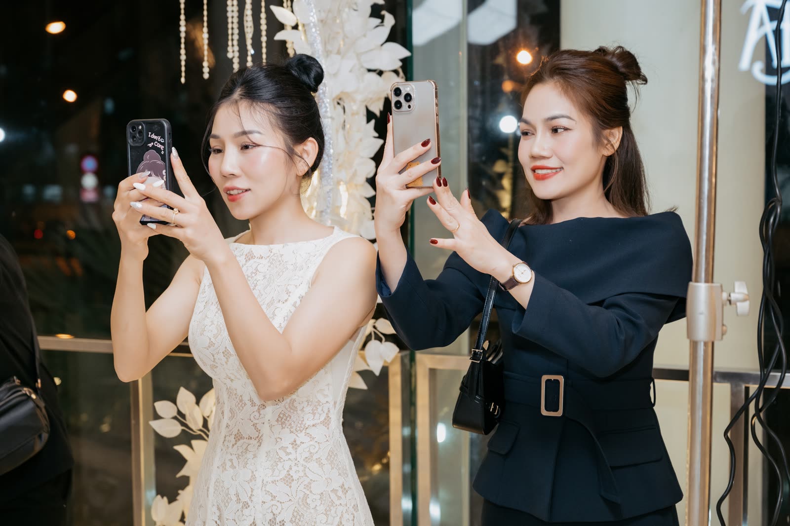 VÂN THANH & VÂN ANH — ảnh 31