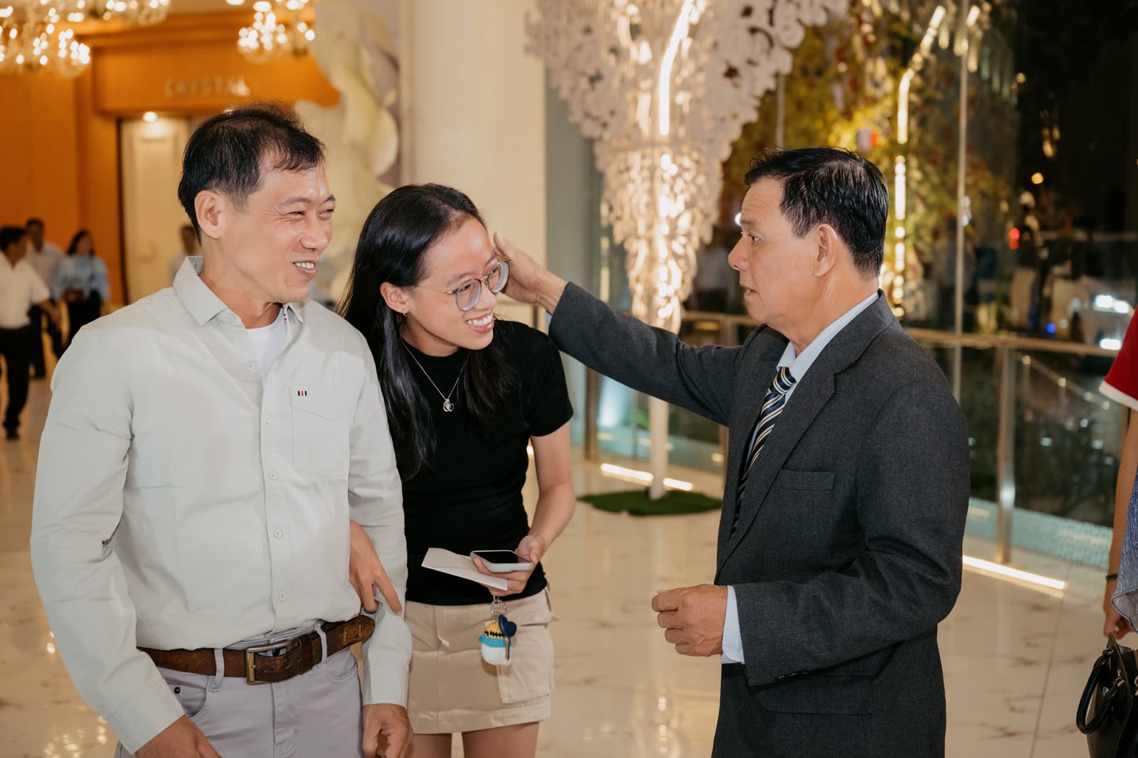 VÂN THANH & VÂN ANH — ảnh 55