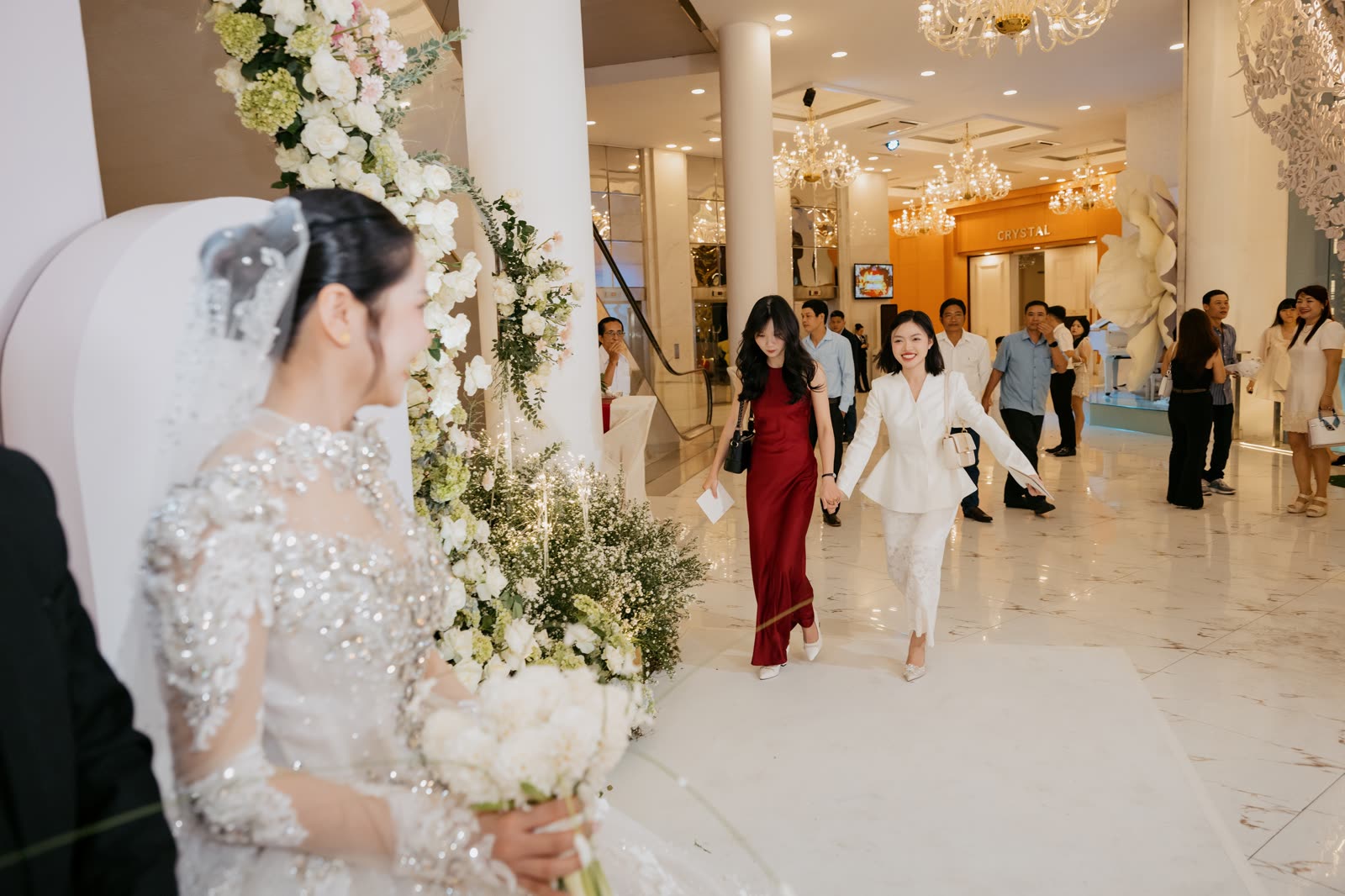 VÂN THANH & VÂN ANH — ảnh 57