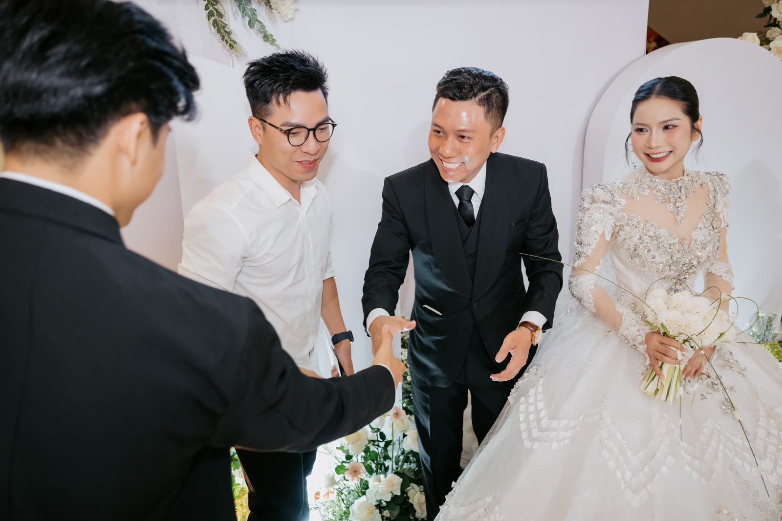 VÂN THANH & VÂN ANH — ảnh 60