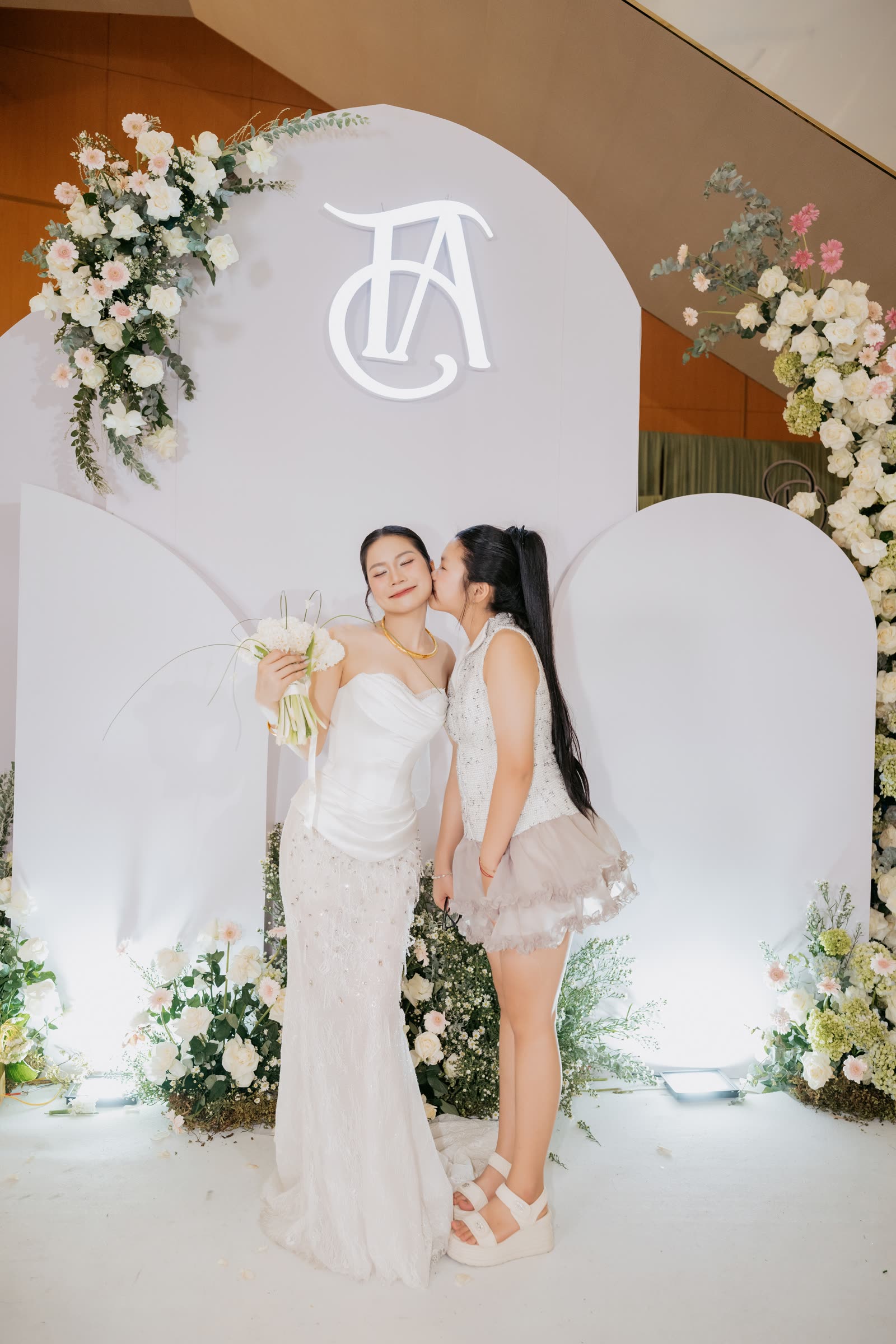 VÂN THANH & VÂN ANH — ảnh 95